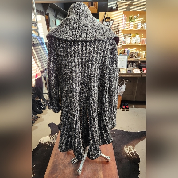 Joseph Ribkoff Cardigan - Picture 8 of 11